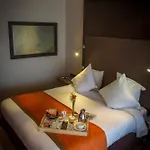 & Vatel 4* Νιμ