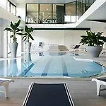 & Vatel 4*