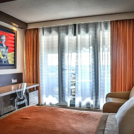 Hotel Hôtel&spa Vatel Nîmes